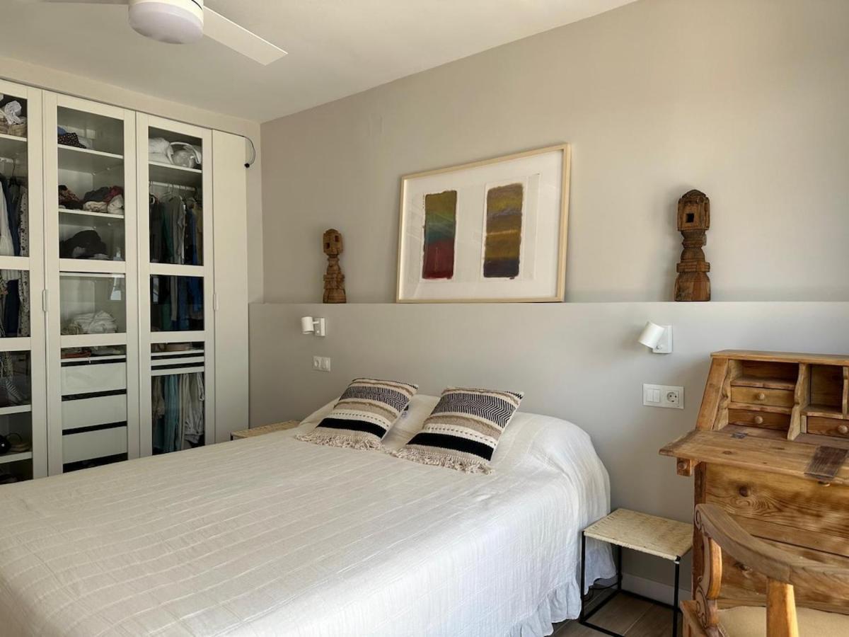 A Bright Townhouse In The Marbellamar Residential Development Marbella